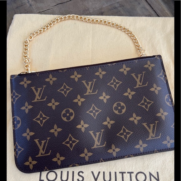 Louis Vuitton Handbags - Louis Vuitton Monogram Pochette MM/GM with chain